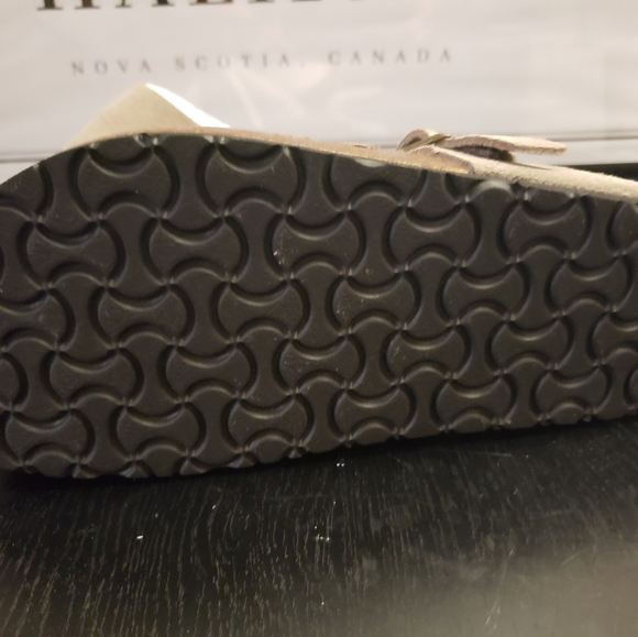 Skechers Pyramid Sandals - Picture 4 of 4